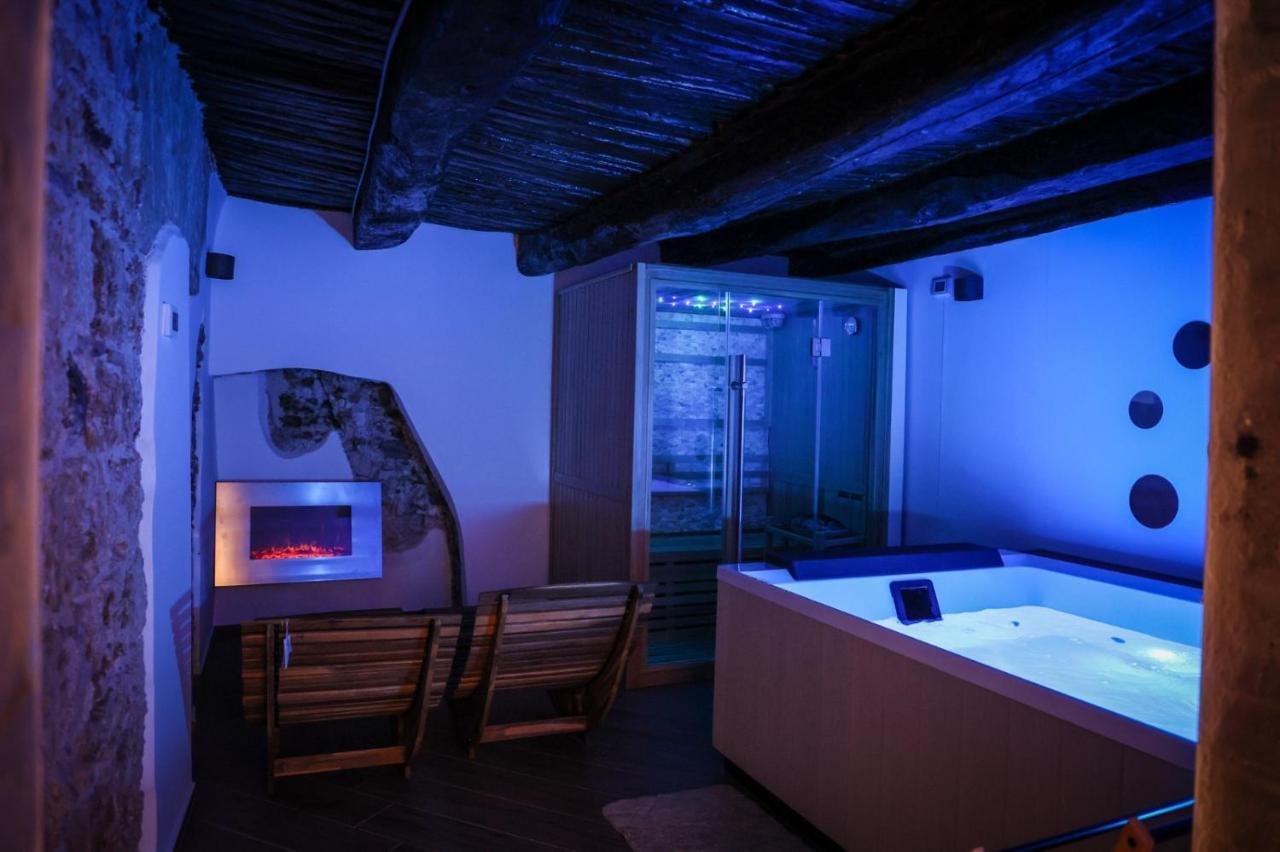 Petramare Charming House Apartment ซาแลร์โน ภายนอก รูปภาพ