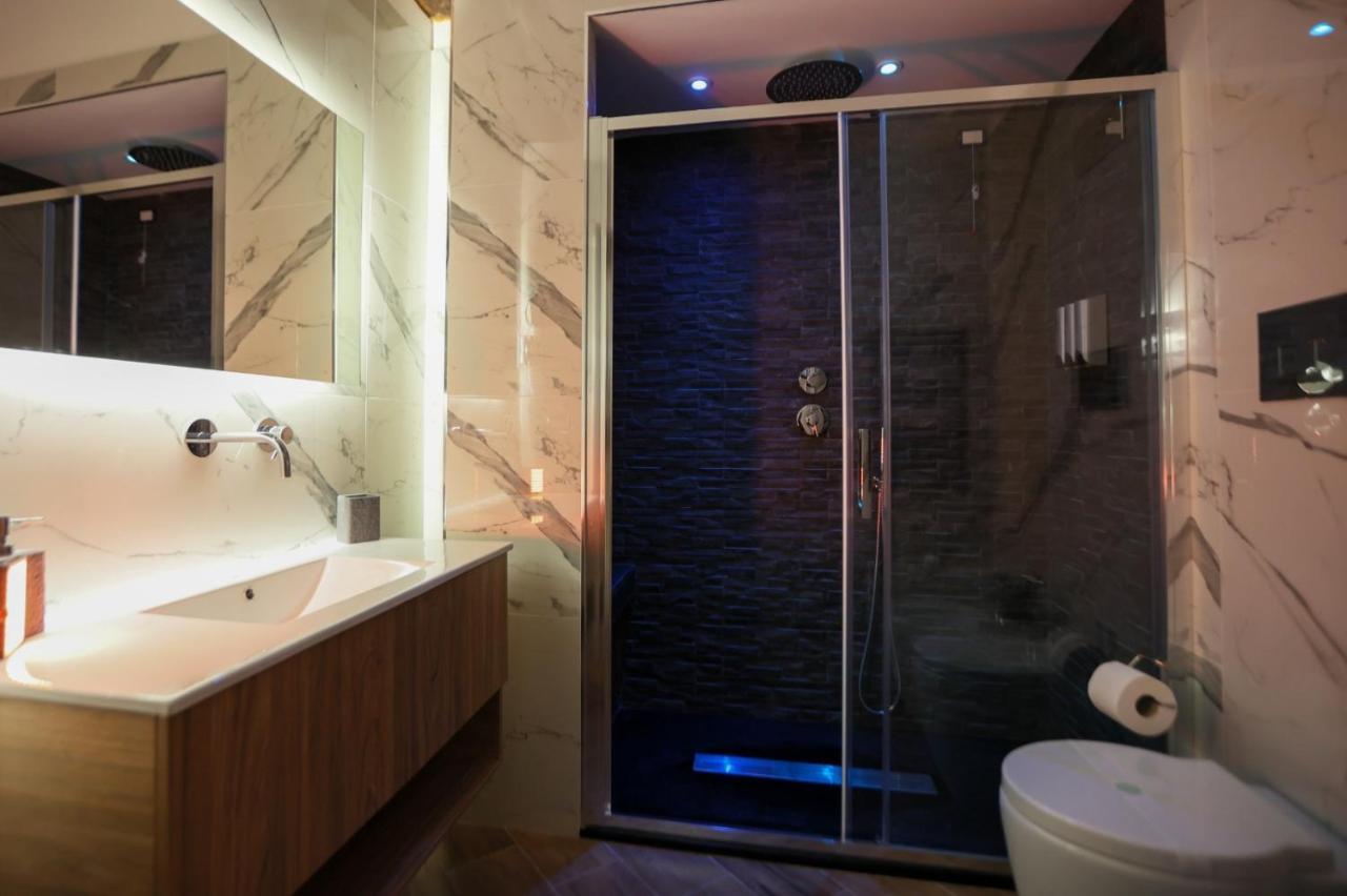 Petramare Charming House Apartment ซาแลร์โน ภายนอก รูปภาพ
