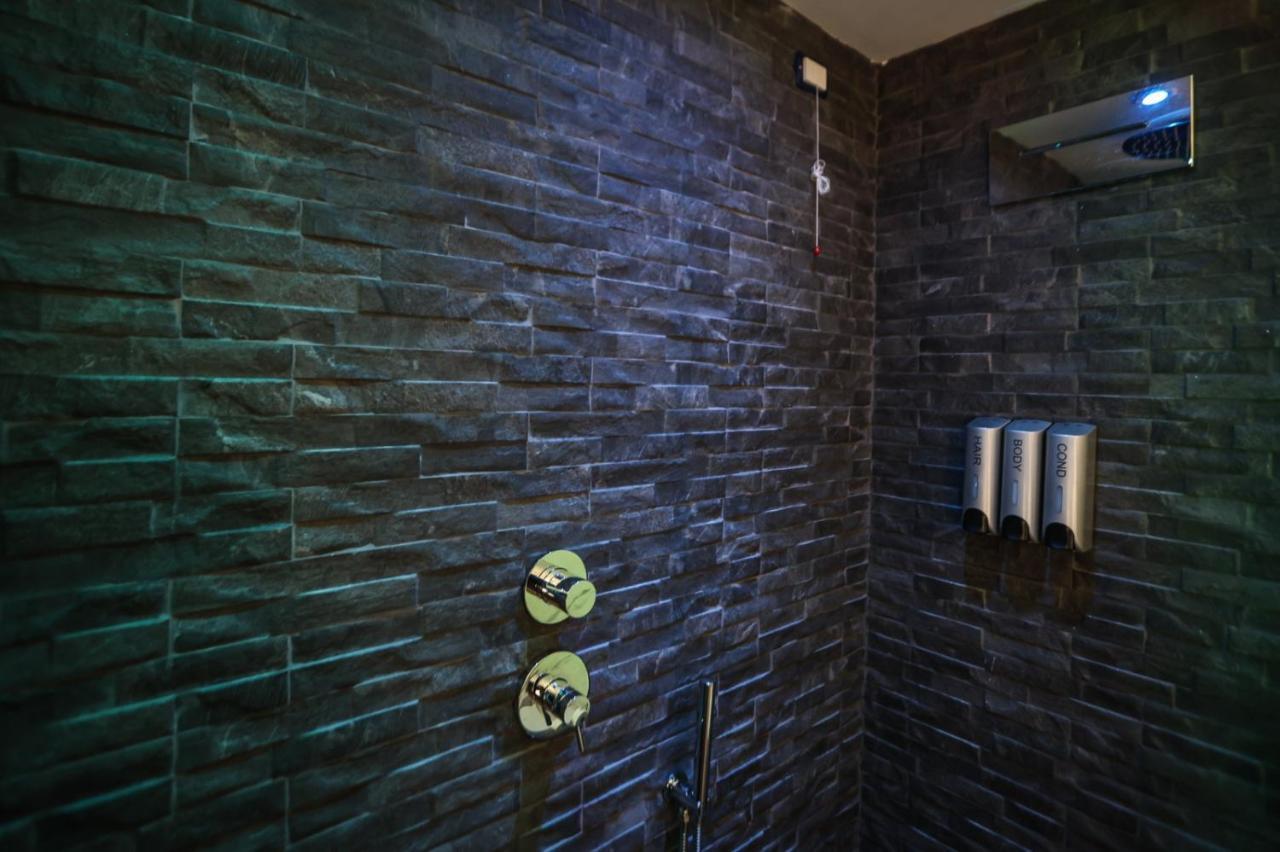Petramare Charming House Apartment ซาแลร์โน ภายนอก รูปภาพ