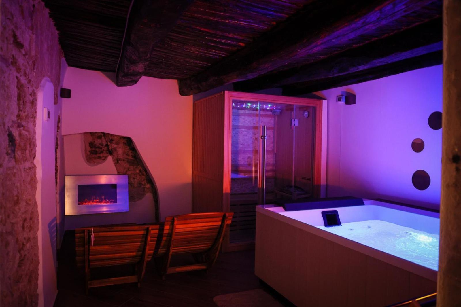 Petramare Charming House Apartment ซาแลร์โน ภายนอก รูปภาพ